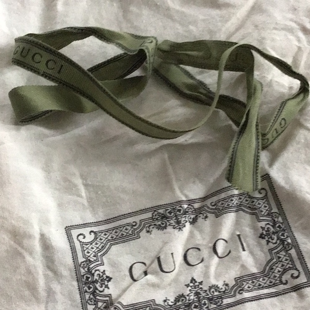 Gucci Cream Canvas Tote with Olive Green Ribbon Handles - Picture 3 of 3